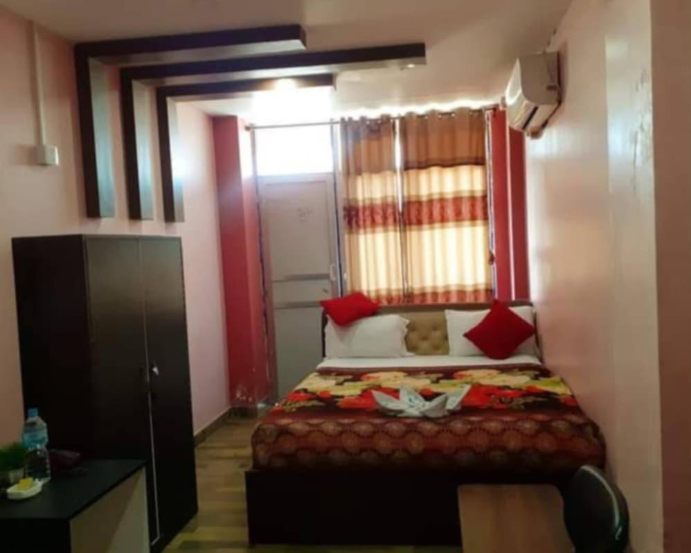 Hotel Prabhu Hetauda Екстер'єр фото